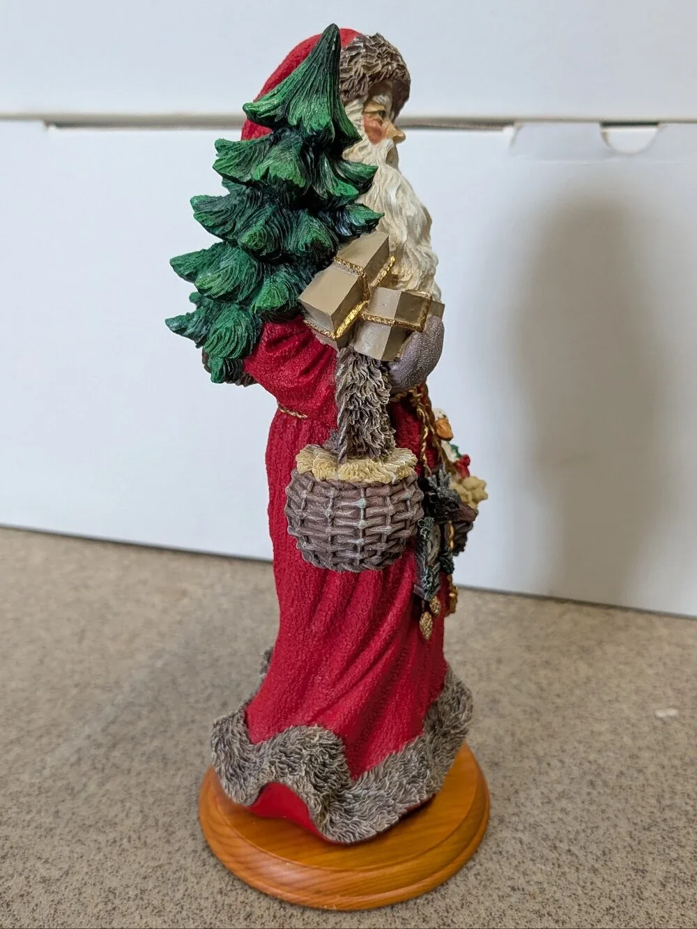 gentle st nick LYNN HANEY vintage christmas figurine